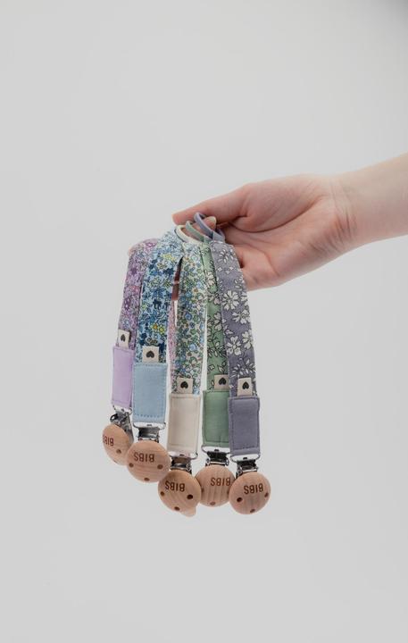 Produktbild Bibs x Liberty Pacifier Clip Capel Fossil Grey (1 x)