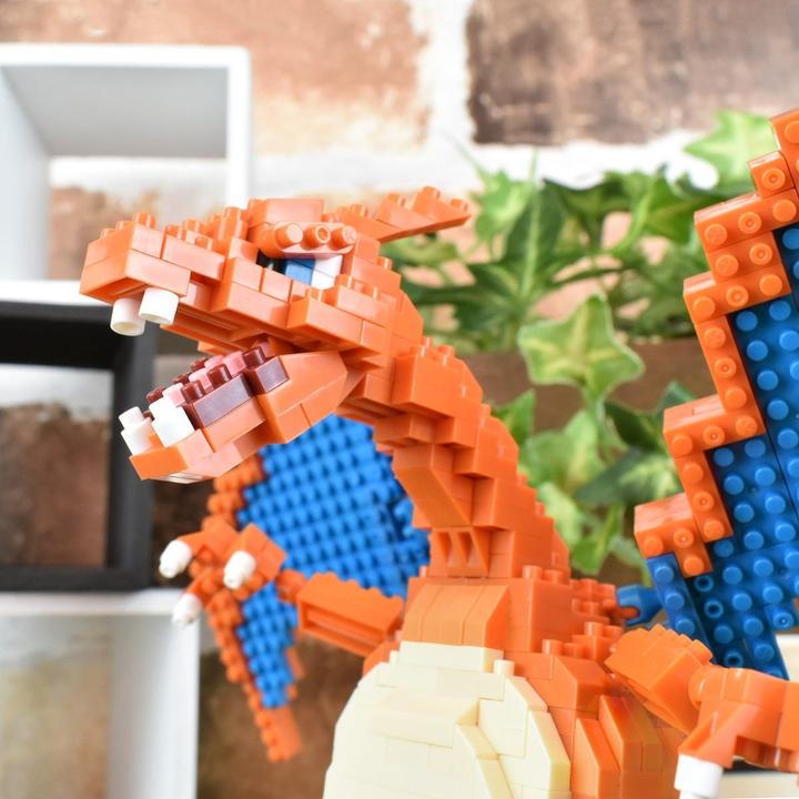 Image du produit Nanoblock Pokémon Charizard Édition Deluxe