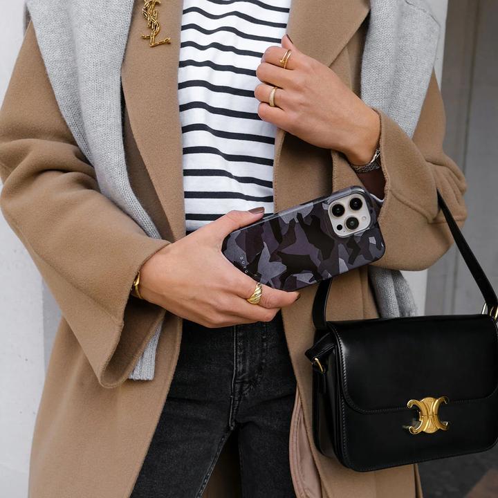 Produktbild Burga Tough Case Apple iPhone 16e - Night Black Camo (Apple iPhone 16e)