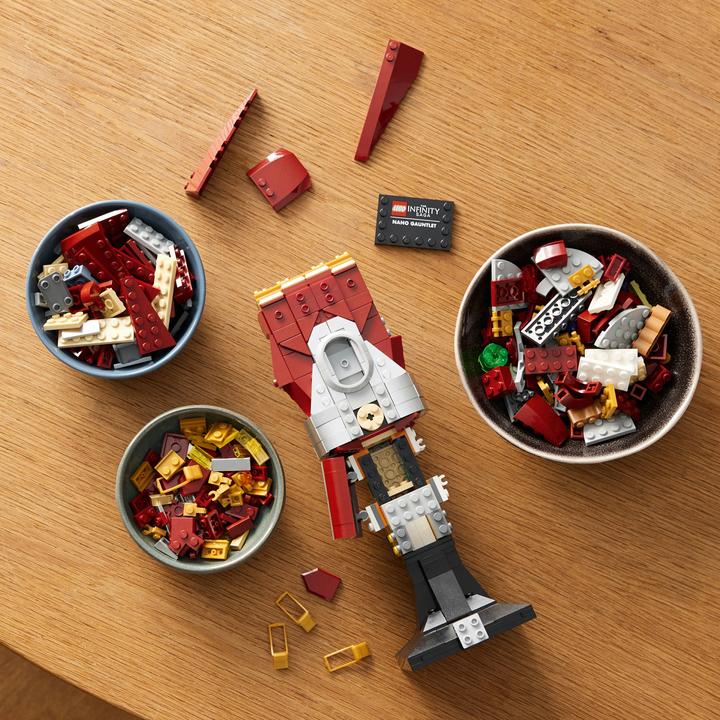 Actual product image LEGO 76223 Marvel Iron Man Glove (76223, LEGO Marvel)