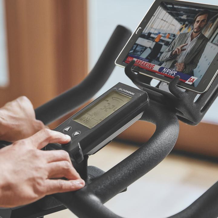 Actual product image Schwinn 700IC