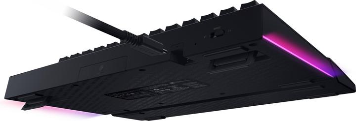 Actual product image Razer BlackWidow V4 Pro (US, Cable, Wireless)