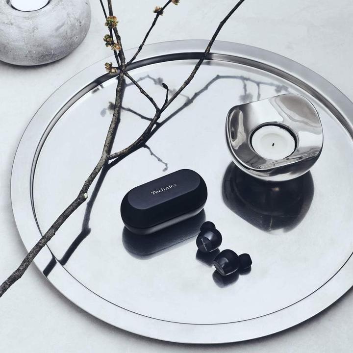 Actual product image Technics Premium AZ70WE (ANC, 6.50 h, Wireless)