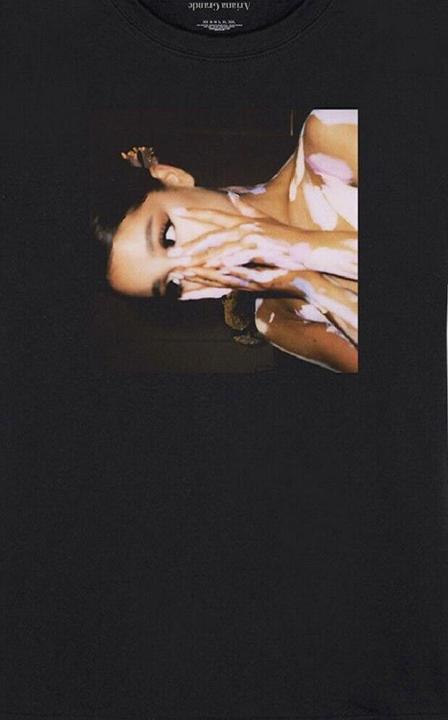 Produktbild Ariana Grande TShirt (M)