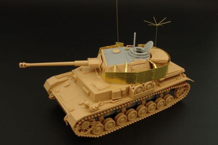 Hauler Pz Beob Wg IV J (armoured observation vehicle)