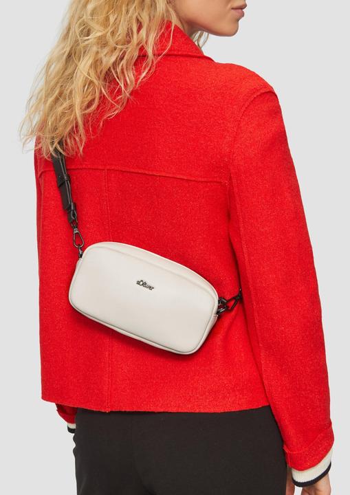 Actual product image S.Oliver Tasche Lässige Camera-Bag mit Logo-Detail und abnehmbarem Schulterriemen