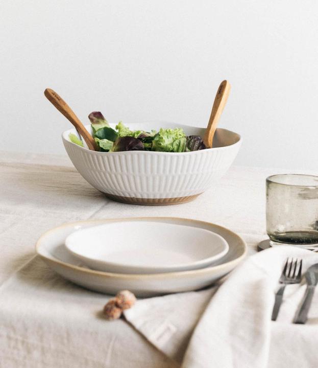 Actual product image Esmée Large ceramic bowl / dish with wavy rim, Ø 30 x H 10 cm