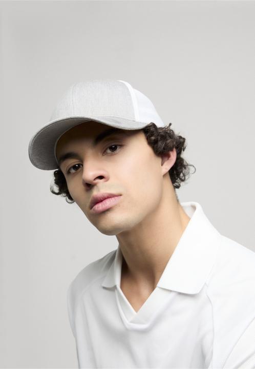 Actual product image Flexfit Retro Trucker Melange Cap (XL)