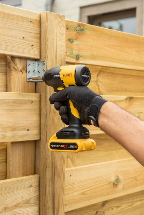 Produktbild Powerplus Schlagschrauber bürstenlos 20V 160Nm - inkl. Akku 20V 2.0Ah und Ladegerät - 13 Acc.