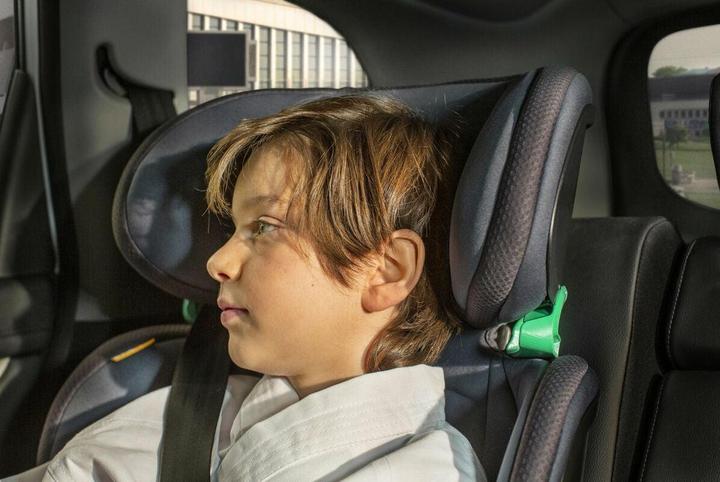 Produktbild Chicco Quizy i-size (Kindersitzerhöhung, ECE R129/i-Size Norm)