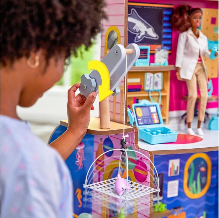 Actual product image KidKraft Doll's house 2-in-1 beach and rescue centre