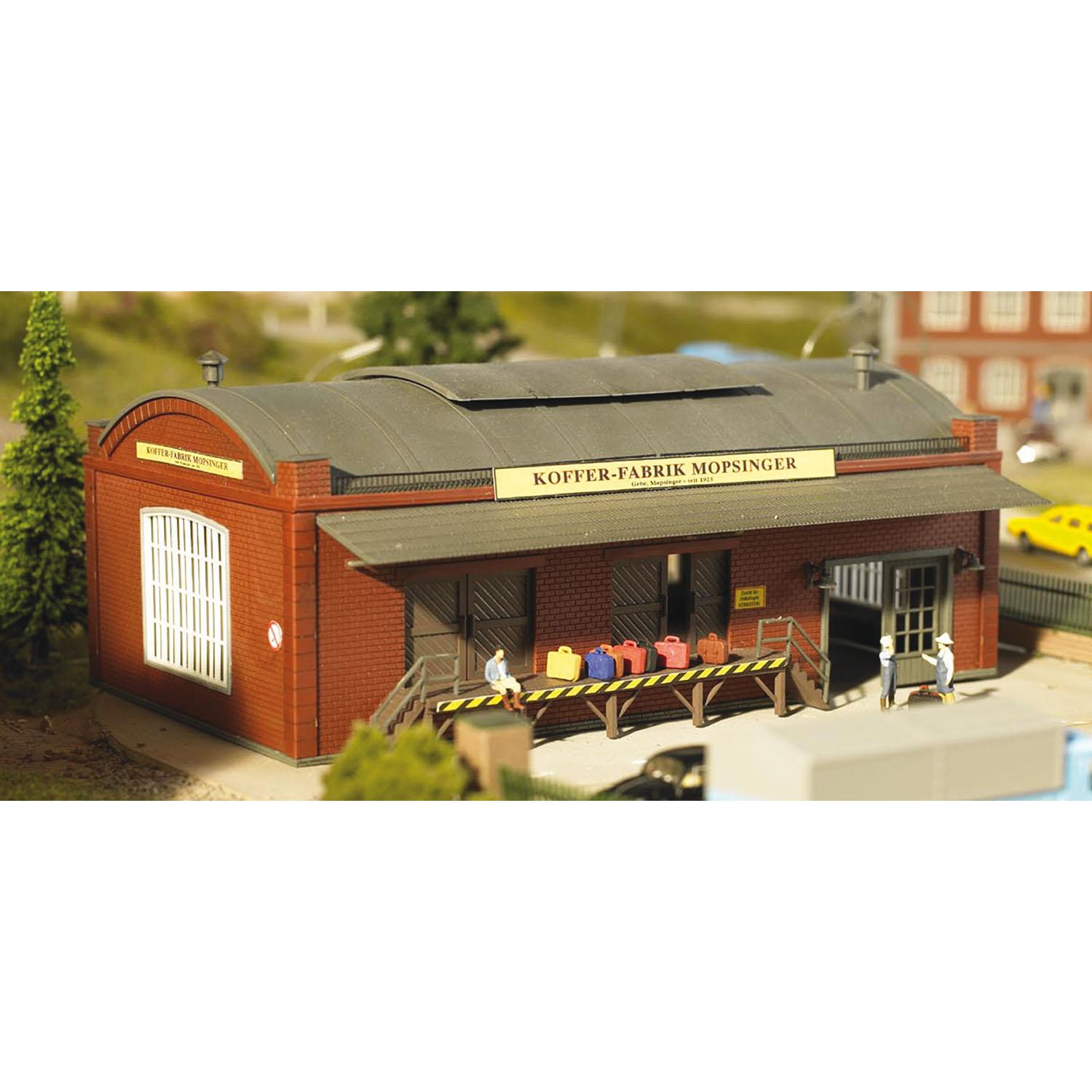 Thumbnail - Piko H0 61833 H0 Kofferfabrik Mopsi