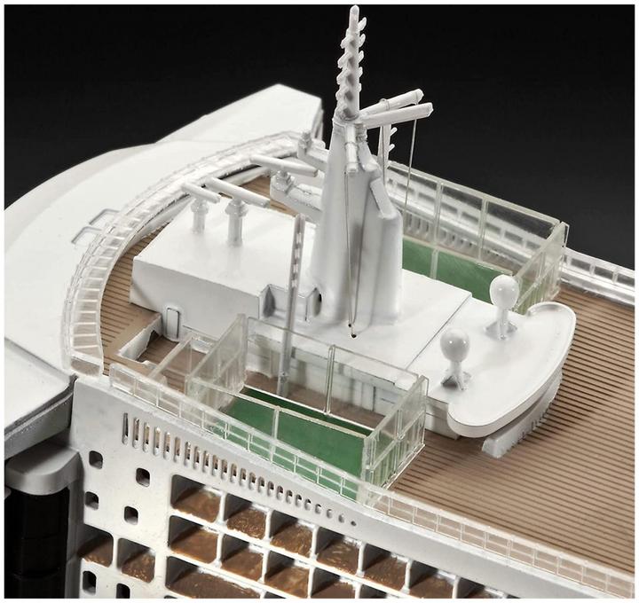 Produktbild Revell Queen Mary 2