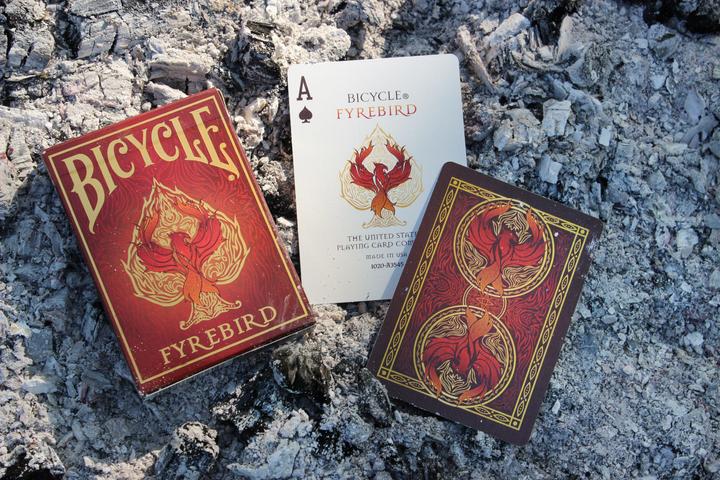 Produktbild Bicycle Fyrebird (Deutsch, 1 - 16 Spieler)