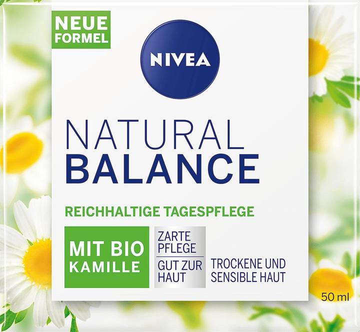 Immagine prodotto NIVEA Crema idratante con camomilla biologica, olio di jojoba e mandorla, per pelli da giorno, secche e