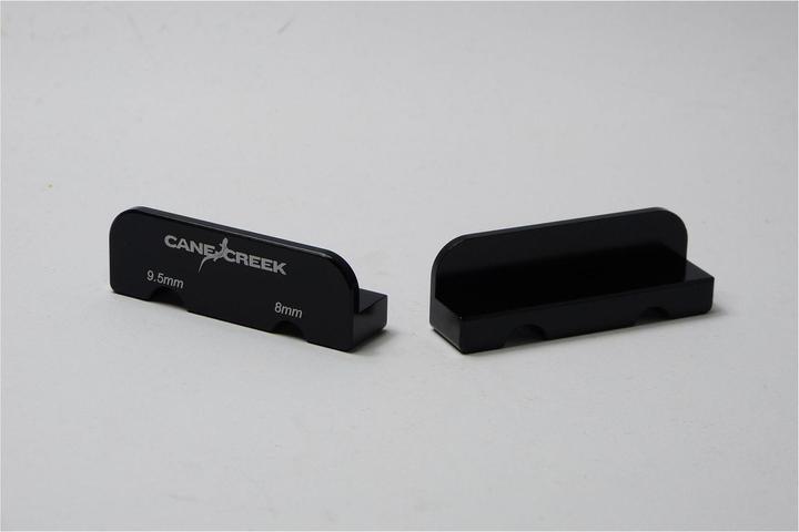 Actual product image Cane Creek Clamping jaws vice for piston rods, 8mm and 9.5mm (9.50 mm)