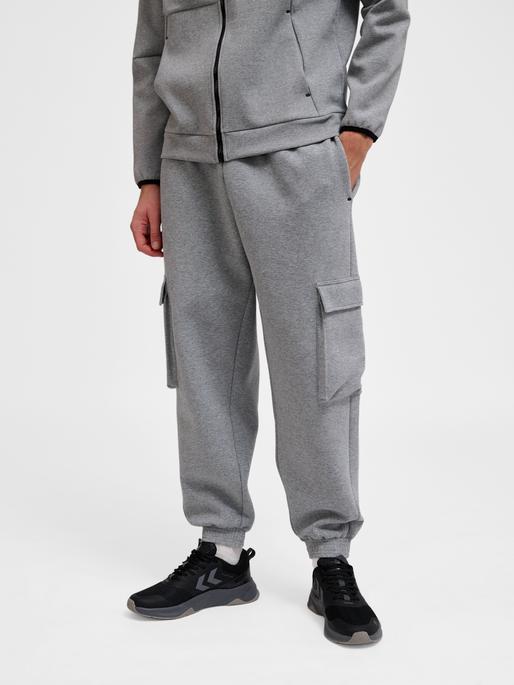 Actual product image hummel Hmltech Fleece Loose Cargo Pants (L)