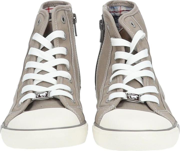 Actual product image Mustang Sneaker (39)