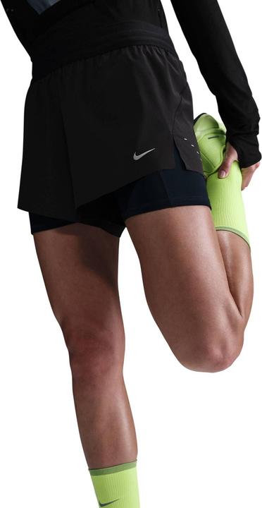 Nike Women's Swift Dri-Fit Mid-Rise 2-In-1 Shorts (M)