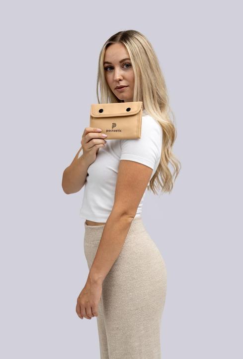 Actual product image Pactastic Urban Collection wallet 17.5 cm