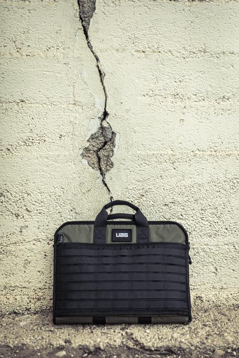 Produktbild UAG Tactical Brief (16", Apple)