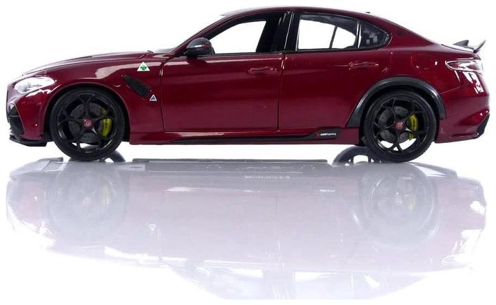 Produktbild Bburago Alfa Romeo Giulia GTA 2020