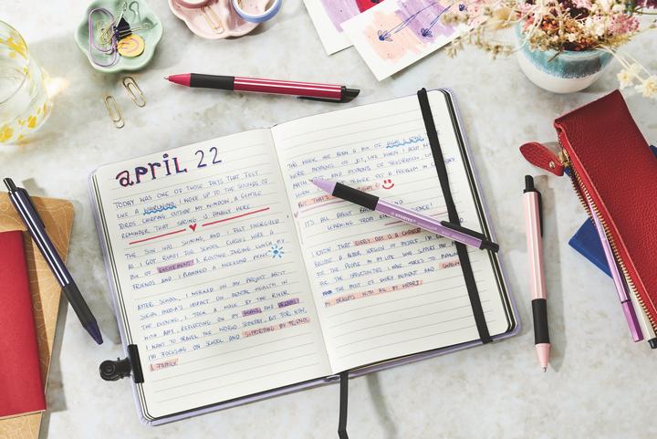 Produktbild STABILO Kugelschreiber Pointball (Blush, Burgunderrot, Grauviolett, Preussischblau)