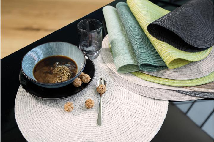 Produktbild Pichler Tischset Samba Ø 38 cm, 2 Stück, Hellgrau (2 Stk., 38 x 38 cm)