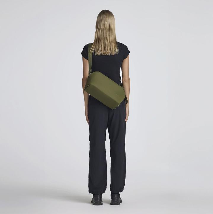 Produktbild Urth Dolomite Camera Sling 8L (Green) (Kamera Schultertasche, 8 l)