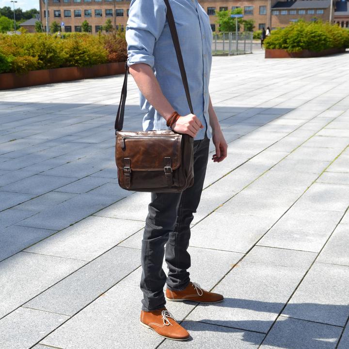 Actual product image Delton Bags Overly