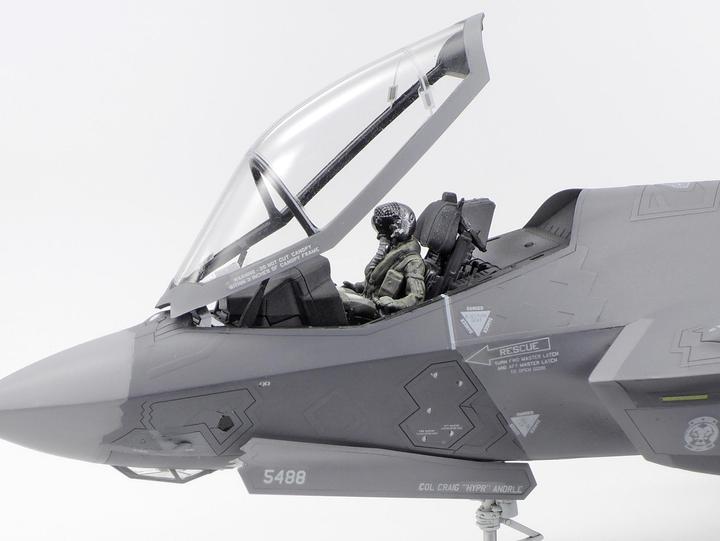 Actual product image Tamiya 1:72 I/T F-35A Lightning II