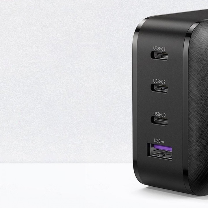 Actual product image Ugreen Quick charger (65 W)
