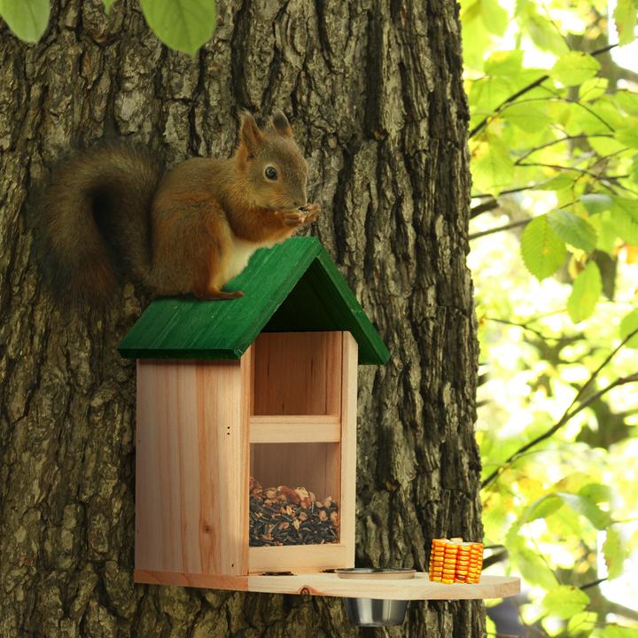 Produktbild Relaxdays Eichhörnchenfutterhaus