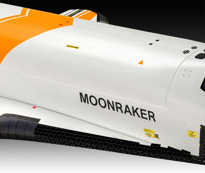 Actual product image Revell James Bond "Moonraker" Gift Set