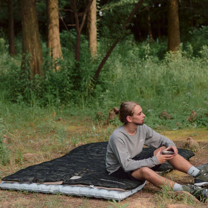Actual product image Naturehike Warmy square with hat warming cotton sleeping bag M400/Green/right