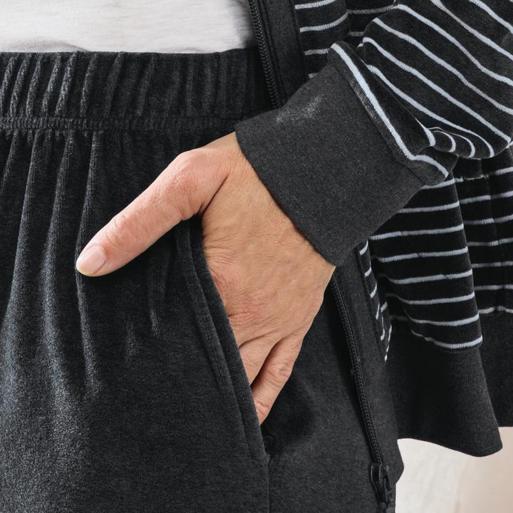 Produktbild Erwin Müller Damen-Freizeitanzug (48)