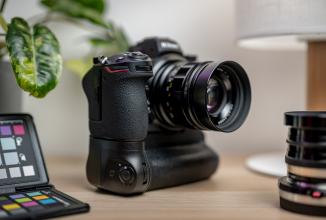 Actual product image Newell Battery Pack MB-N11 For Nikon (Camera battery)