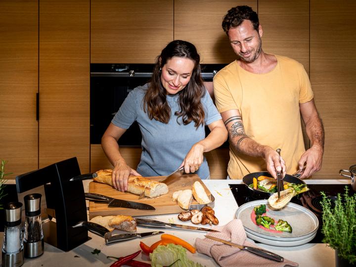 Immagine prodotto Rösle Chinesisches Kochmesser Wolfgrey mit Griff Pakka 18 cm (18 cm)