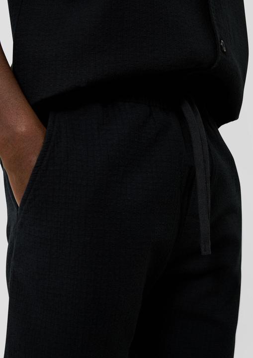 Actual product image s.Oliver Strukturierte Jogger-Shorts (L)