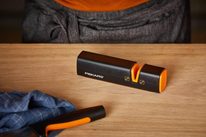 Produktbild Fiskars Roll Sharp