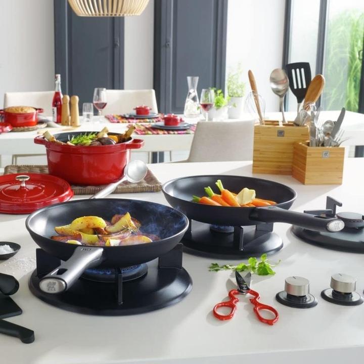 Produktbild Zwilling Madura Plus Wok (30 cm, Wok Pfanne, Aluminium)