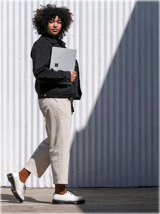 Produktbild Microsoft Surface Laptop Studio (14.40", Intel Core i7-11370H, 16 GB, 512 GB, CH)