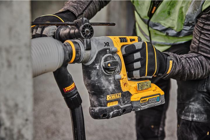 Produktbild DeWalt 18V SDS-plus Akku Kombihammer mit 2x 5Ah Powerstack Akku (Bohrhammer)