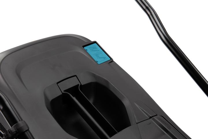 Actual product image Makita DLM382CM2 (Rechargeable battery operated)