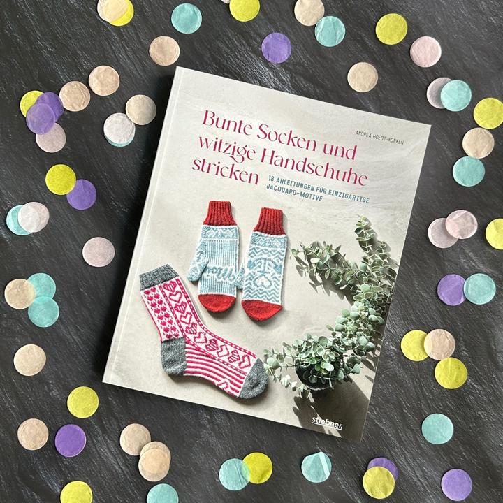 Actual product image Bunte Socken und witzige Handschuhe stricken (German, Andrea Hoedt-Konken, 2024)