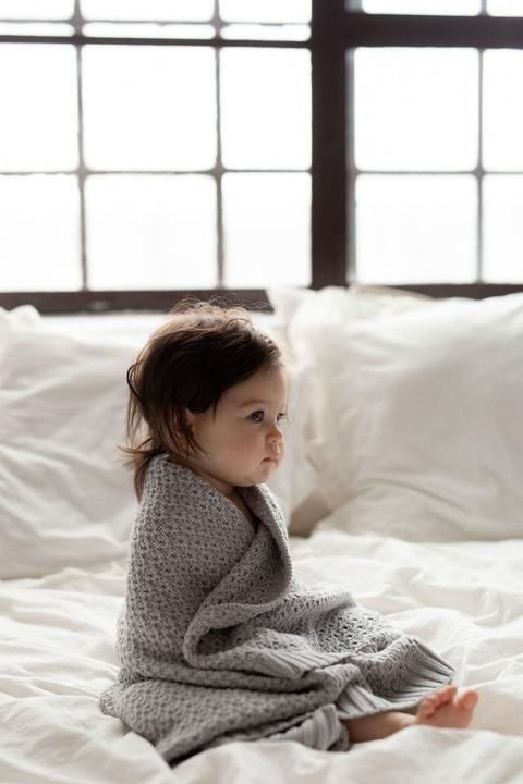 Actual product image My memi Bamboo Baby Blanket - Chain Light Grey (80 x 100 cm)