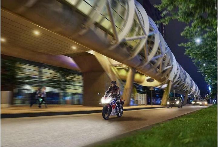 Produktbild Philips CrystalVision ultra (H7)