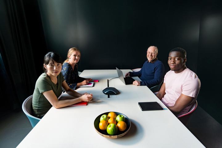 Produktbild Konftel C2055Wx Videokonferenzsystem für bis zu 12 Personen bestehend aus CAM20 55Wx und HUB