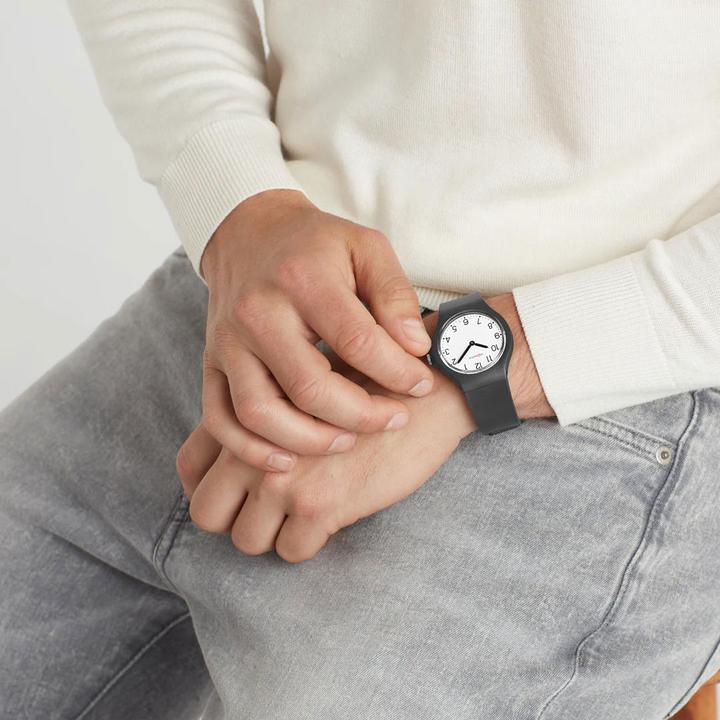 Immagine prodotto M Watch Mondaine Core (Fatto in Svizzera, Orologio da polso analogico, 37 mm)