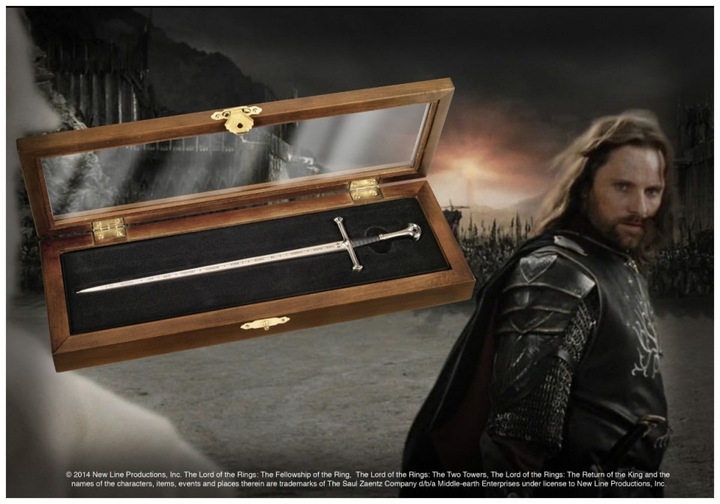 Actual product image Noble Collection Lord of the Rings Anduril